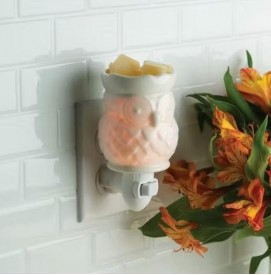 WHITE OWL Eule Duftlampe für die Steckdose aus Keramik in weiß